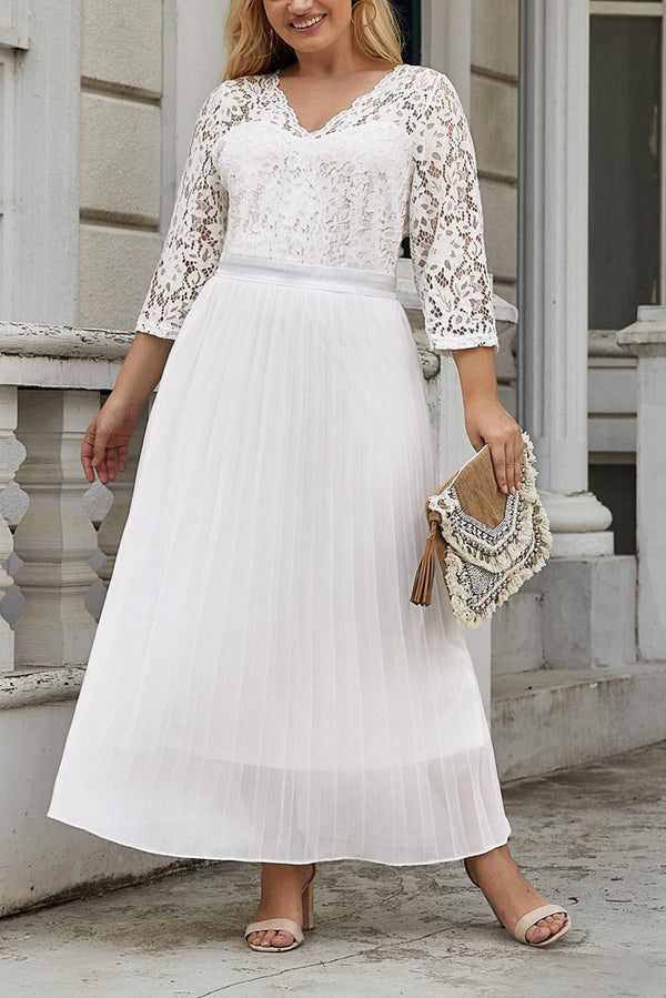 White Lace Scalloped V Neck 3/4 Sleeves Pleated Tulle Plus Maxi Dress